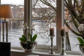 Stylish apartment with beautiful views of the river, beach nearby